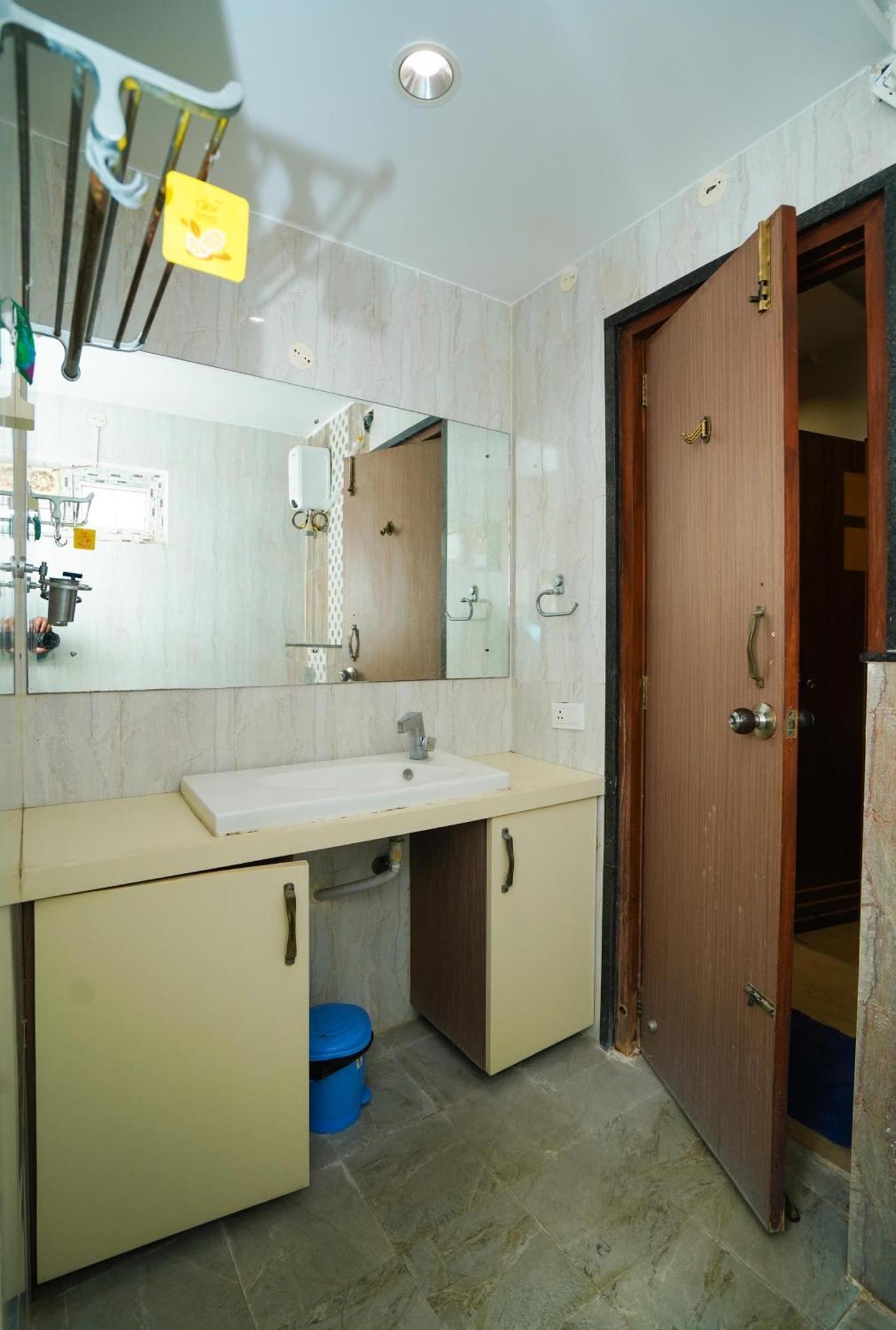 Golden Villa - Duplex House With Private Theater - Near To Alipiri And Bhudevi Ttd Ticket Counter And Kapilateertham تيروباتي المظهر الخارجي الصورة