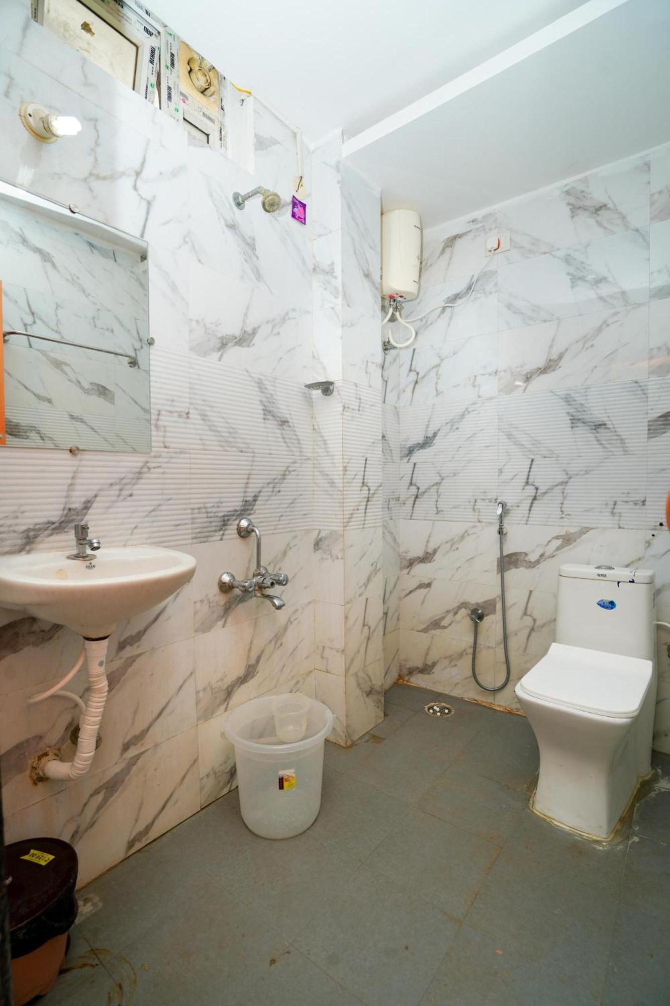 Golden Villa - Duplex House With Private Theater - Near To Alipiri And Bhudevi Ttd Ticket Counter And Kapilateertham تيروباتي المظهر الخارجي الصورة