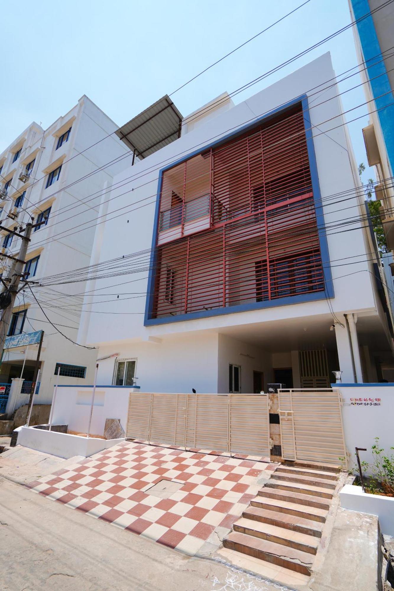 Golden Villa - Duplex House With Private Theater - Near To Alipiri And Bhudevi Ttd Ticket Counter And Kapilateertham تيروباتي المظهر الخارجي الصورة